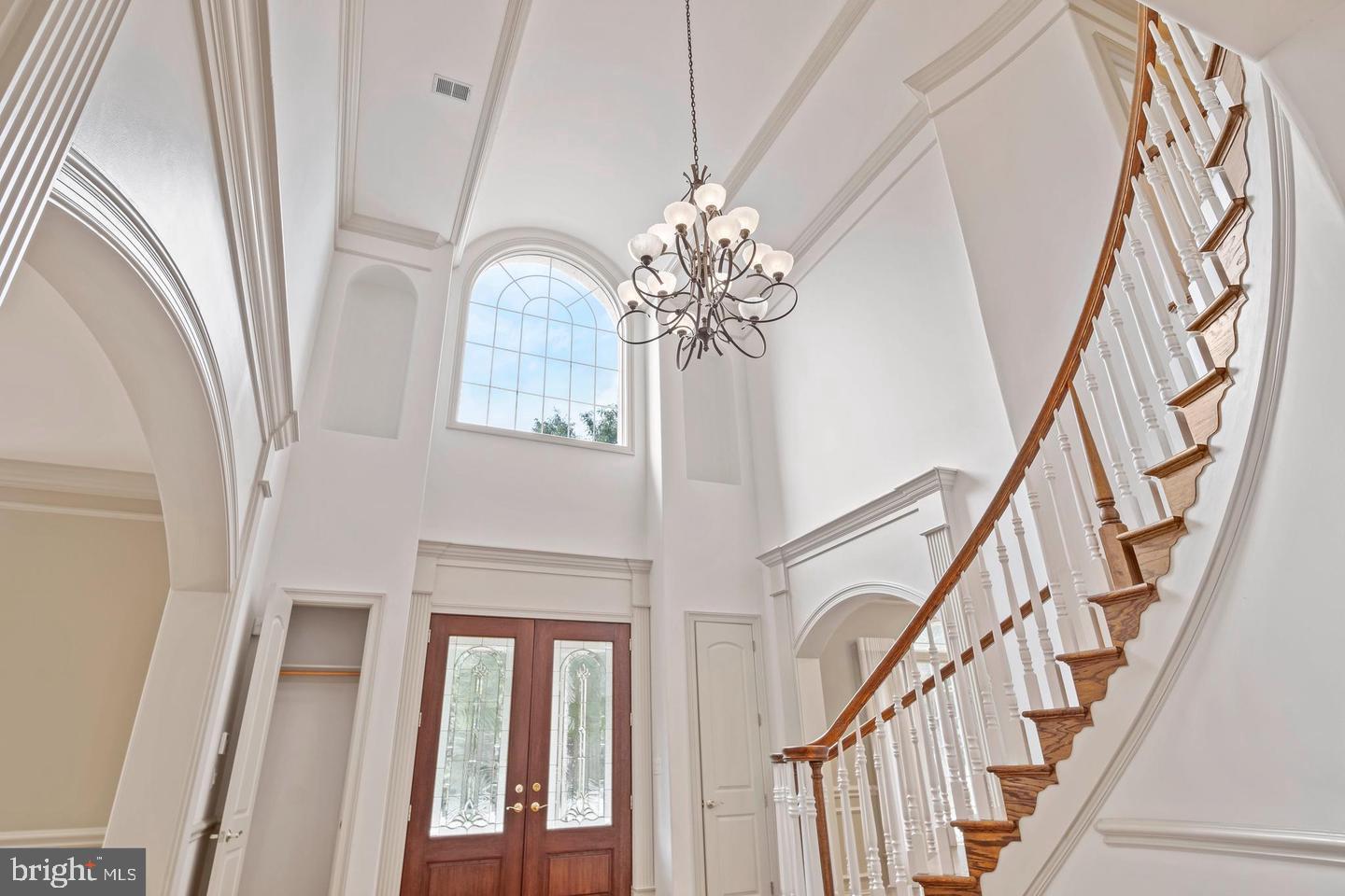 6251 Linway Terrace McLean, VA 22101 - Photo 8 of 52