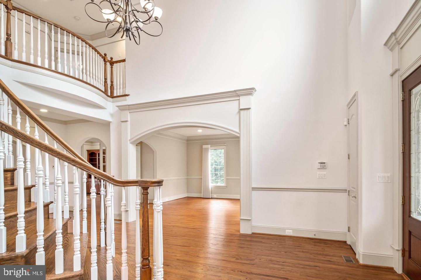 6251 Linway Terrace McLean, VA 22101 - Photo 9 of 52