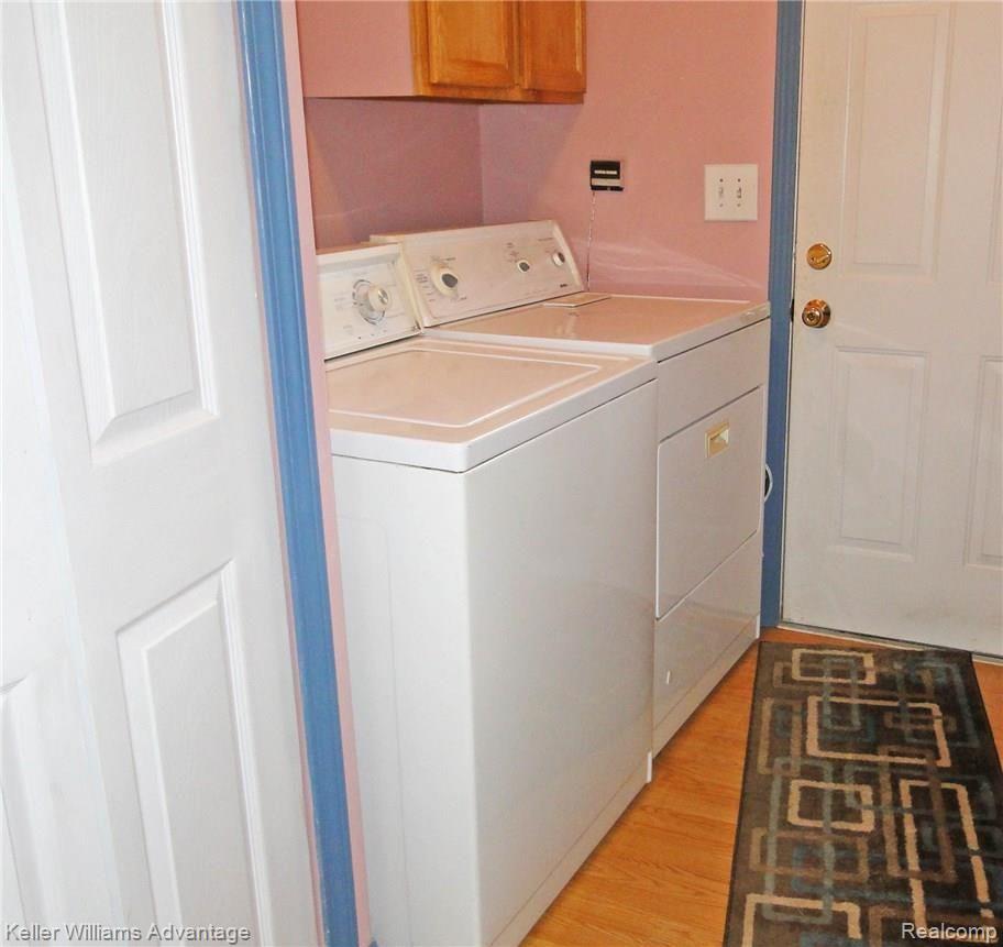 4031 Gleason Road Waterford, MI 48329 - Photo 10 of 13 Laundry Room.jpg