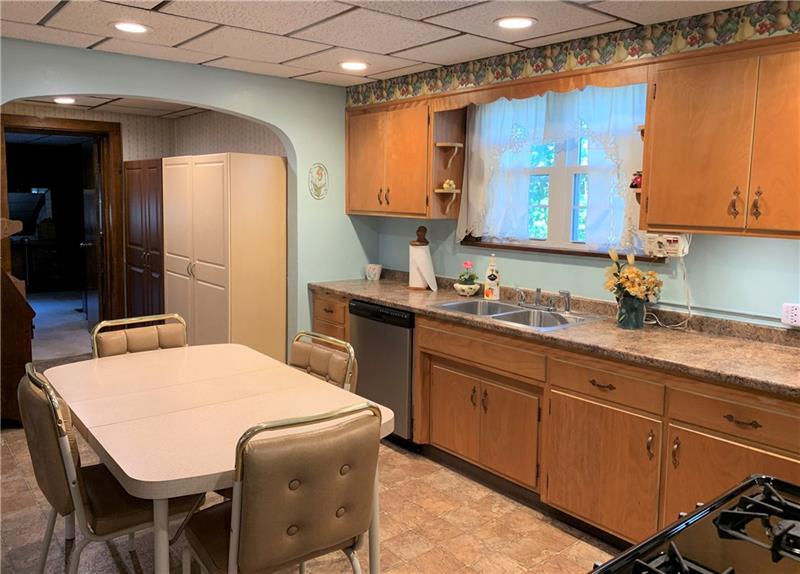 411 Ridge Avenue Canonsburg, PA 15317 - Photo 10 of 17 Gallery Image 10