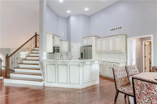 $669,900 | 6764 Longview Road, Shawnee, KS 66218