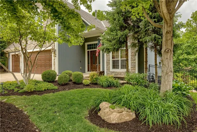 $669,900 | 6764 Longview Road, Shawnee, KS 66218