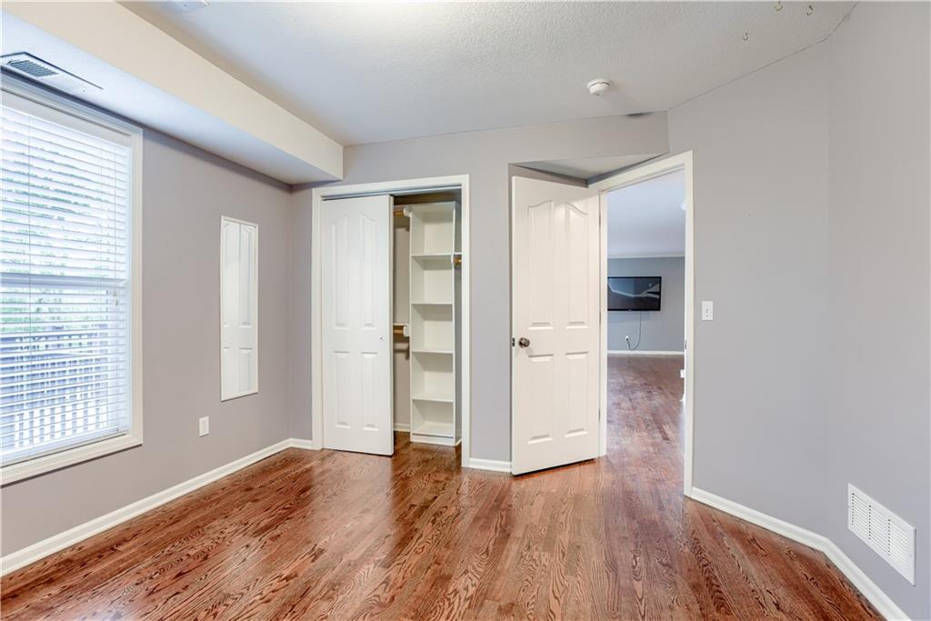 6764 Longview Road Shawnee, KS 66218 - Photo 36 of 57