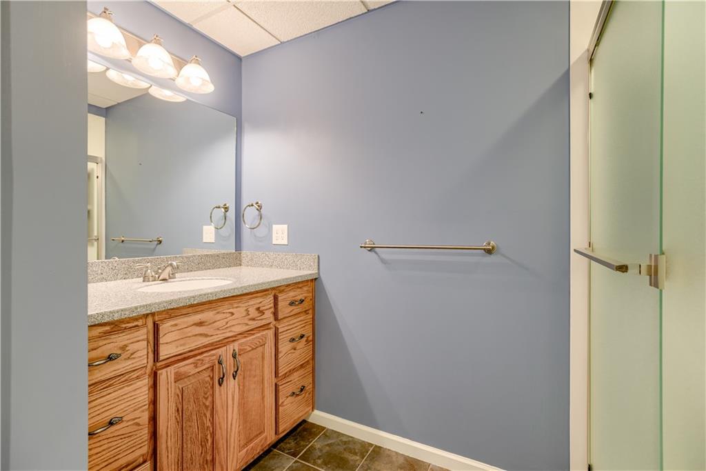 6764 Longview Road Shawnee, KS 66218 - Photo 37 of 57