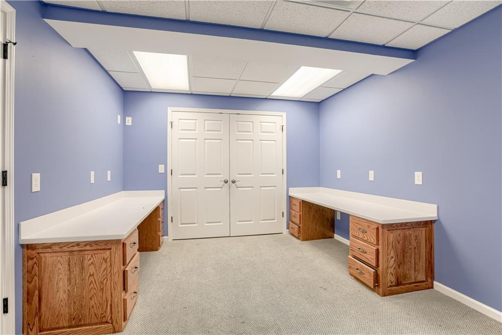 6764 Longview Road Shawnee, KS 66218 - Photo 41 of 57