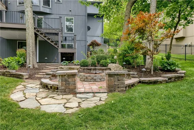 $669,900 | 6764 Longview Road, Shawnee, KS 66218