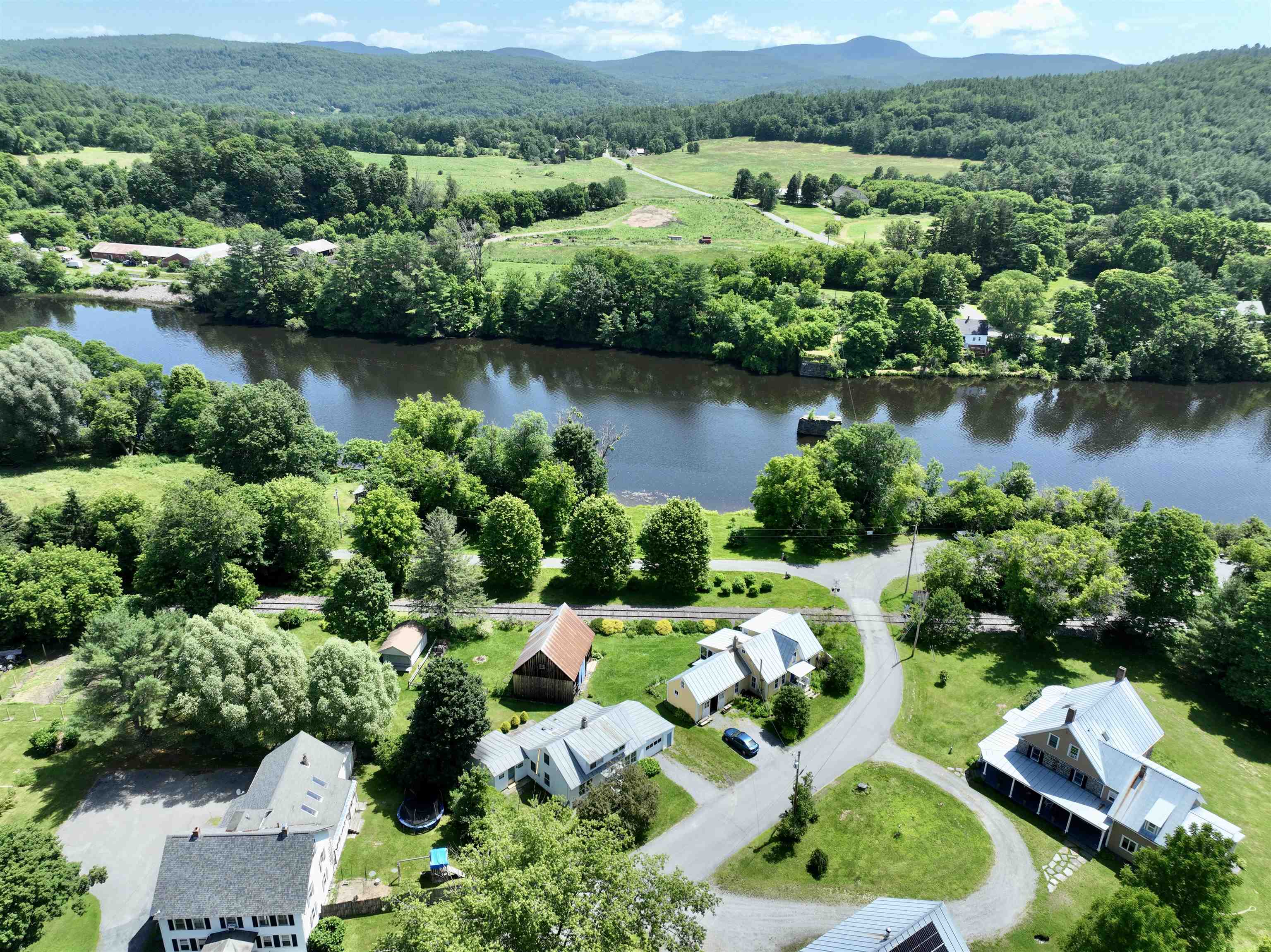 39 Bridge Road Thetford, VT 05054 - Photo 22 of 23