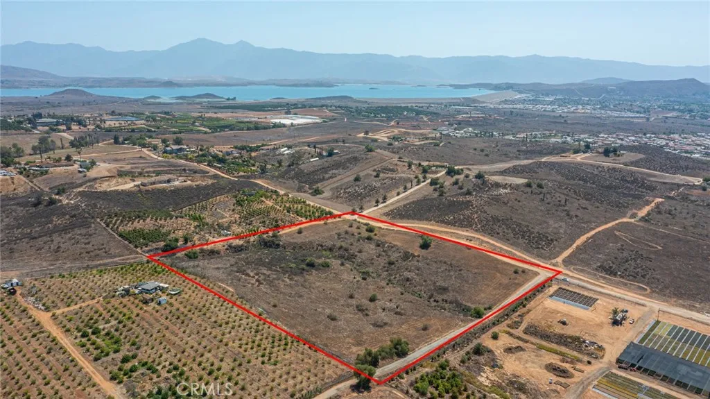 0 Vista Del Lago Drive Riverside, CA 92505 - Photo 9 of 12 a view of a yard