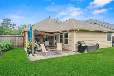 a view of a house with patio