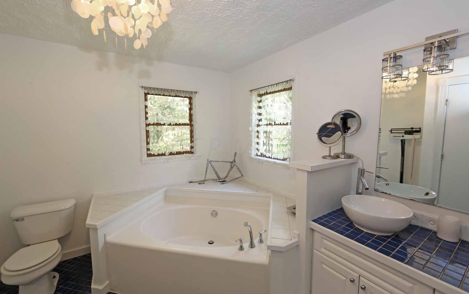 607 Terrace Ridge Circle Howard, OH 43028 - Photo 14 of 29