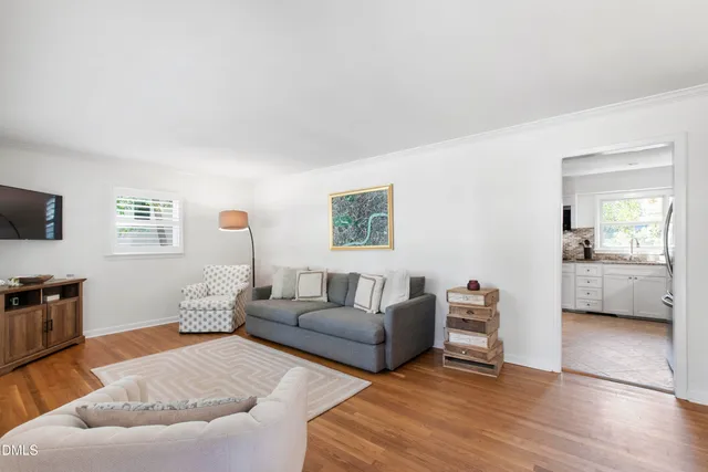 $3,300 | 304 Latimer Road, Raleigh, NC 27609