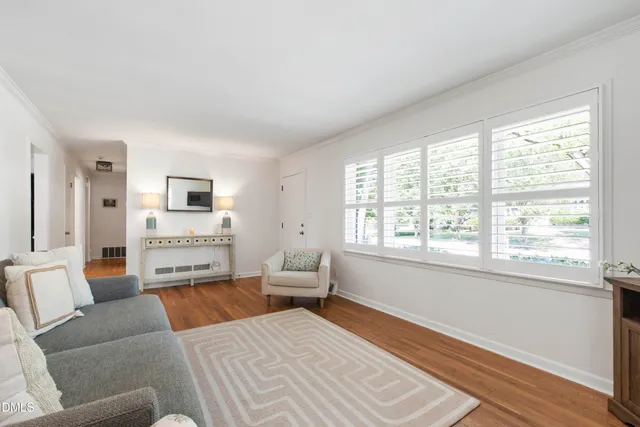 $3,300 | 304 Latimer Road, Raleigh, NC 27609