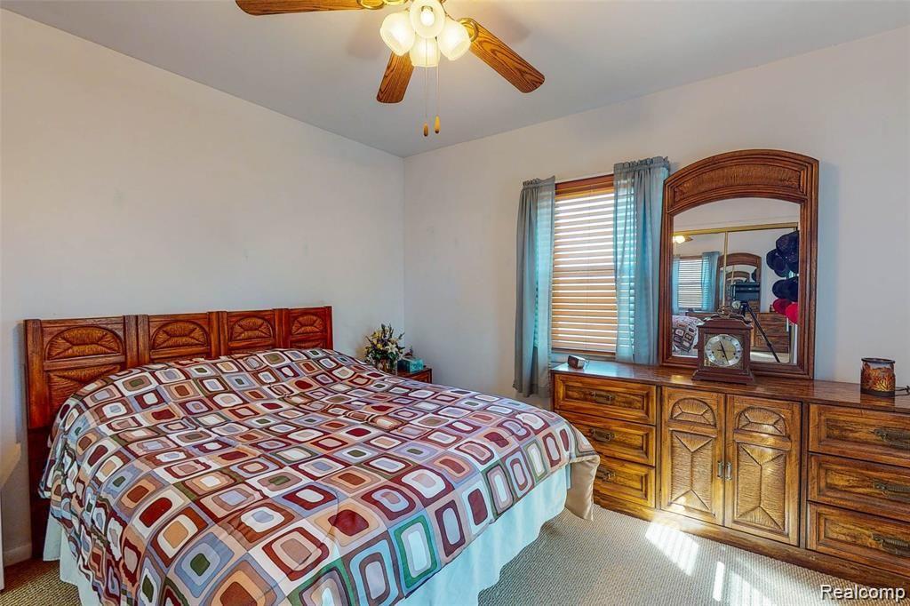 4433 North Vassar Road Flint, MI 48506 - Photo 13 of 21