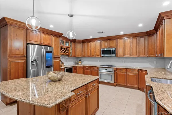 $1,750,000 | 1397 Gaston Street, Wantagh, NY 11793