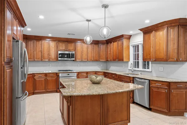 $1,750,000 | 1397 Gaston Street, Wantagh, NY 11793