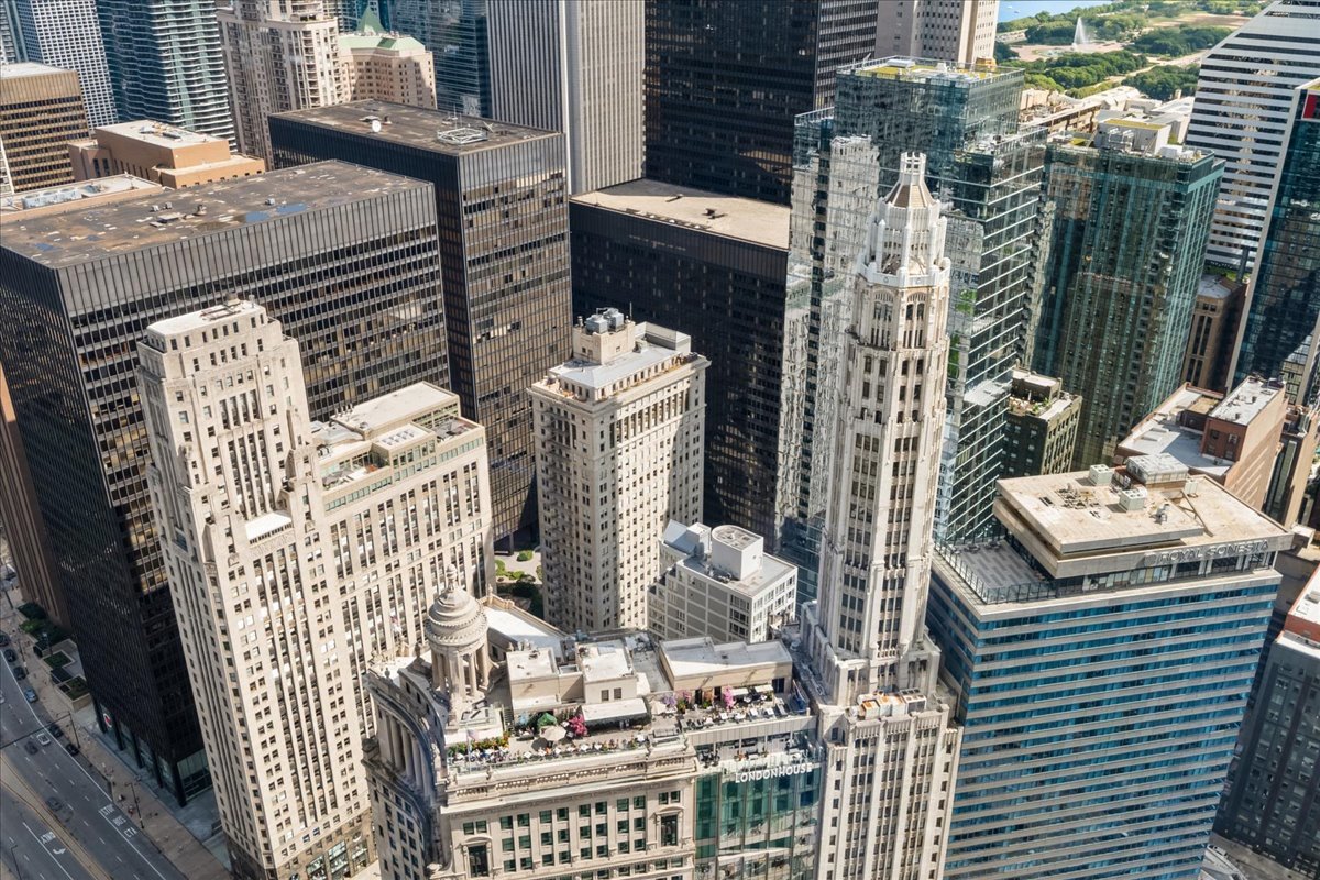 401 North Wabash Avenue, Unit 48I Chicago, IL 60611 - Photo 19 of 40