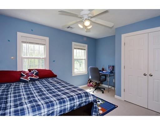 9 Coach House Road Grafton, MA 01536 - Photo 22 of 28