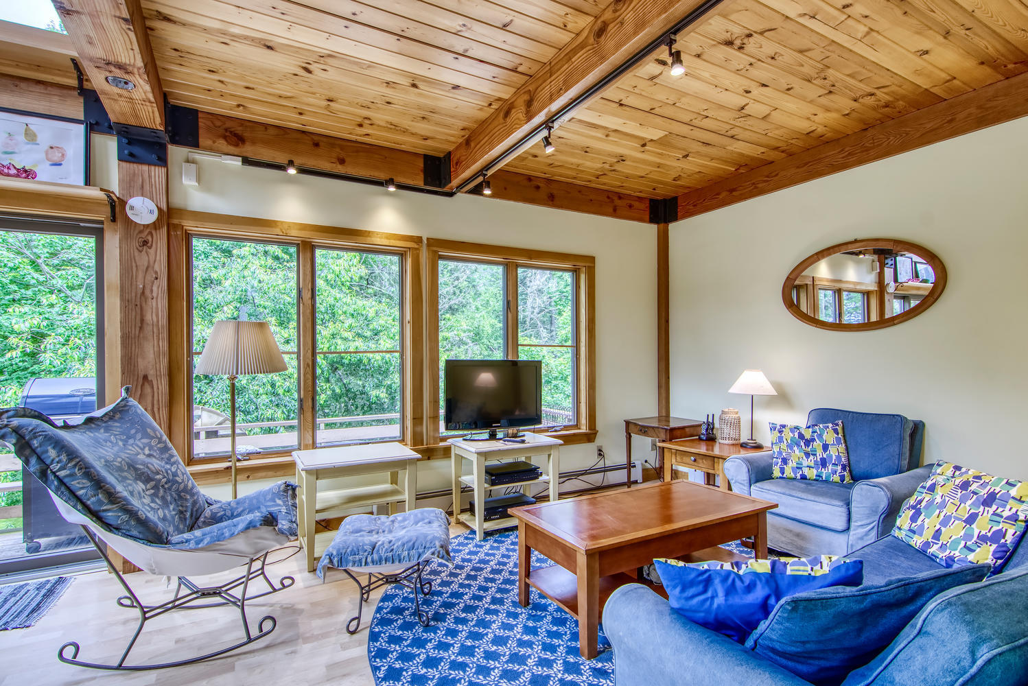 536 Reach Road Brooklin, ME 04616 - Photo 17 of 60 536 Reach Road Brooklin ME-large-015-011