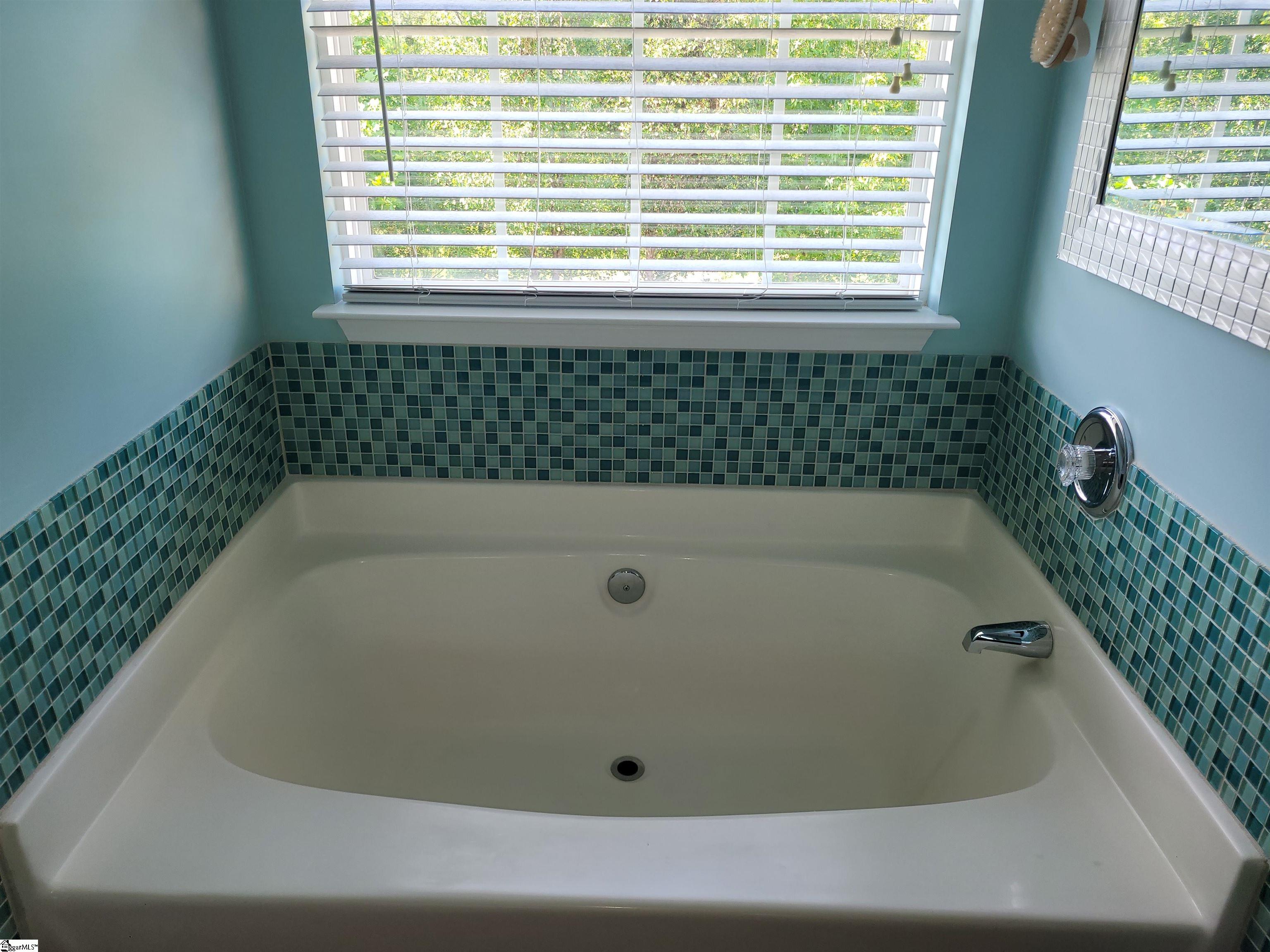 10 Hollow Tree Way Greenville, SC 29605 - Photo 12 of 20