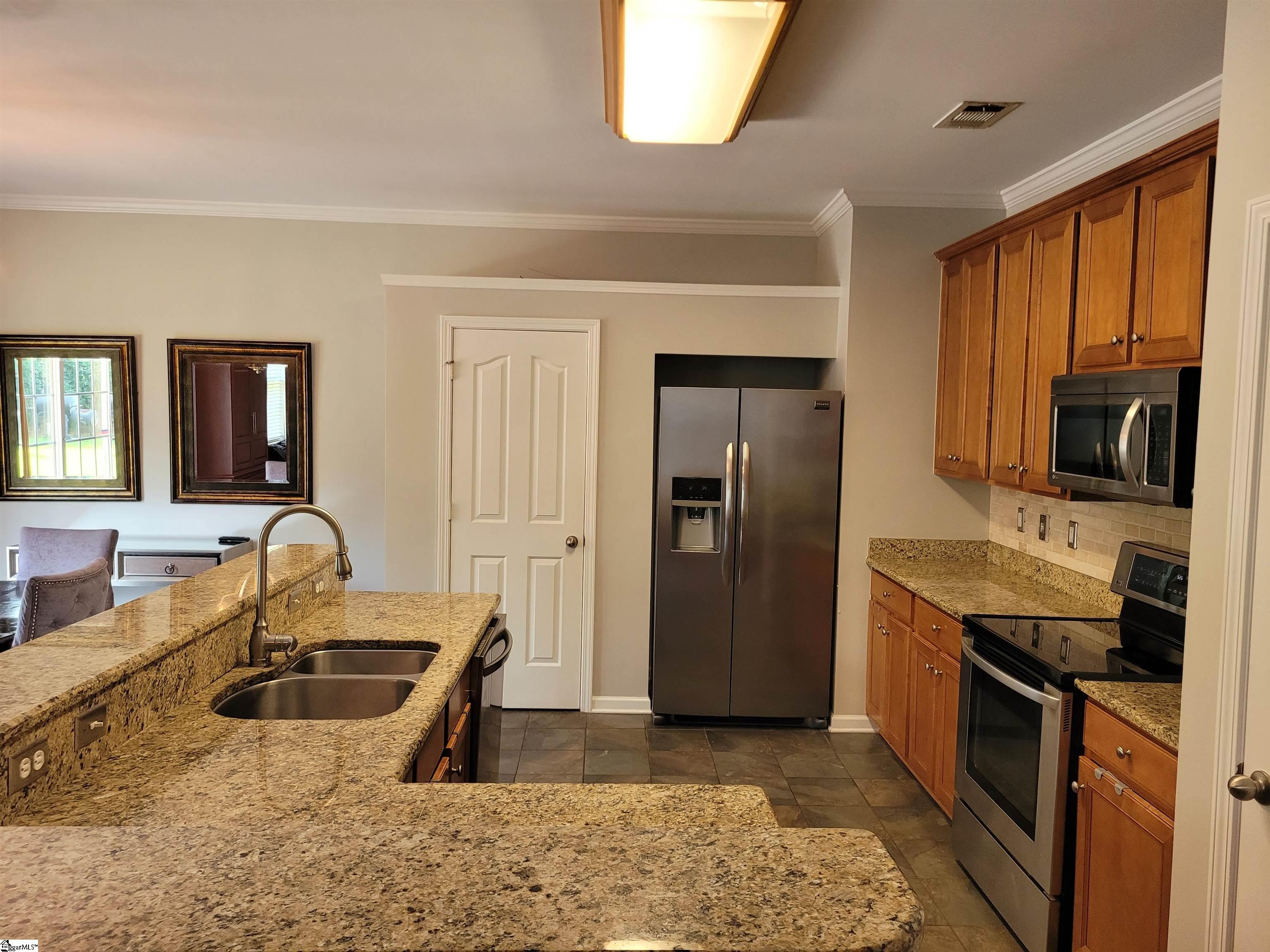 10 Hollow Tree Way Greenville, SC 29605 - Photo 4 of 20