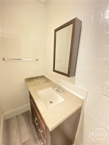 $1,350 | 1611 East Henry Street, Unit 1/2 B, Savannah, GA 31404