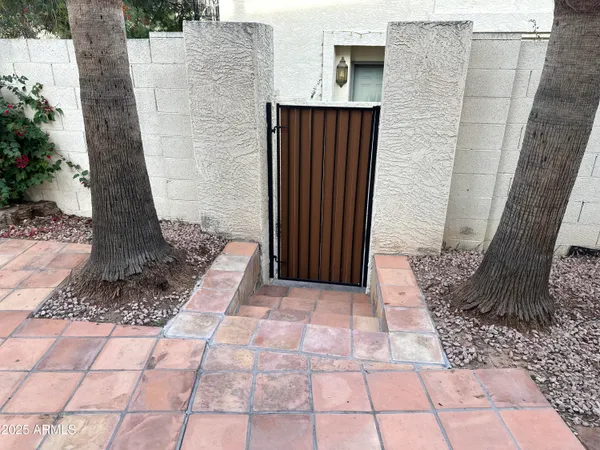 $362,500 | 5018 East Siesta Drive, Unit 3, Phoenix, AZ 85044