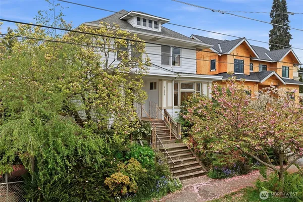 $1,995,000 | 6238 Woodlawn Avenue North, Seattle, WA 98103