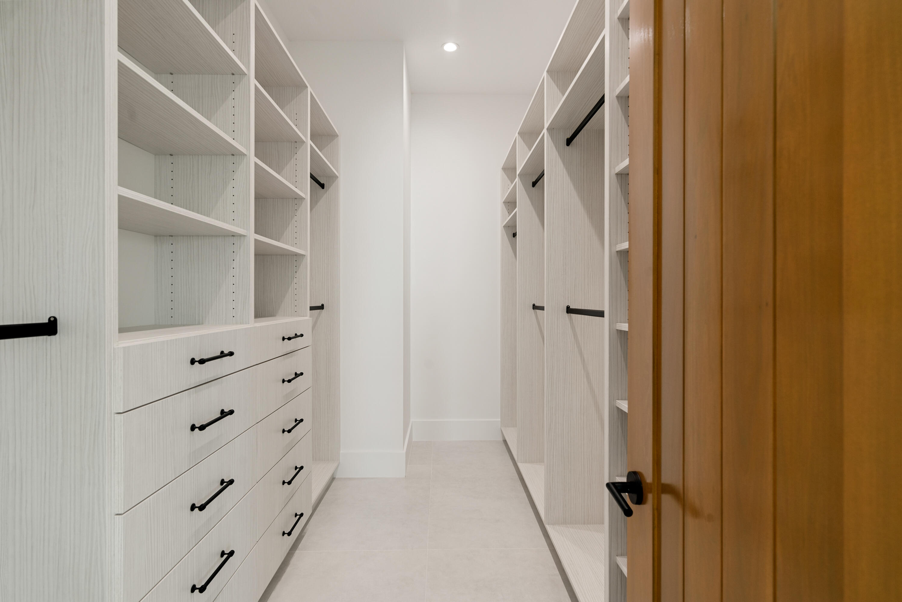 206 Plantation Avenue Tavernier, FL 33070 - Photo 33 of 81 a view of closet