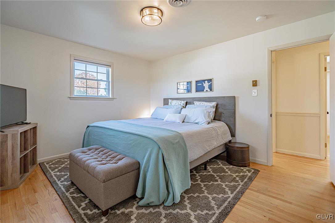 4396 Jay Street Whitehall, PA 18052 - Photo 15 of 28