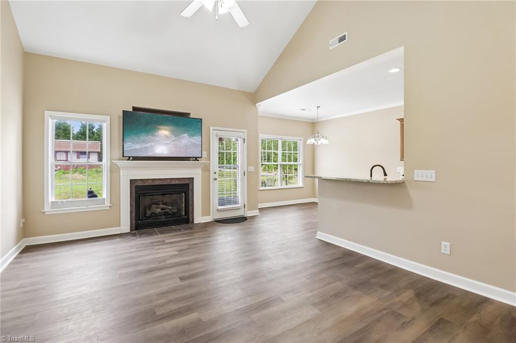 104 Mollie Road Harmony, NC 28634 - Photo 4 of 25