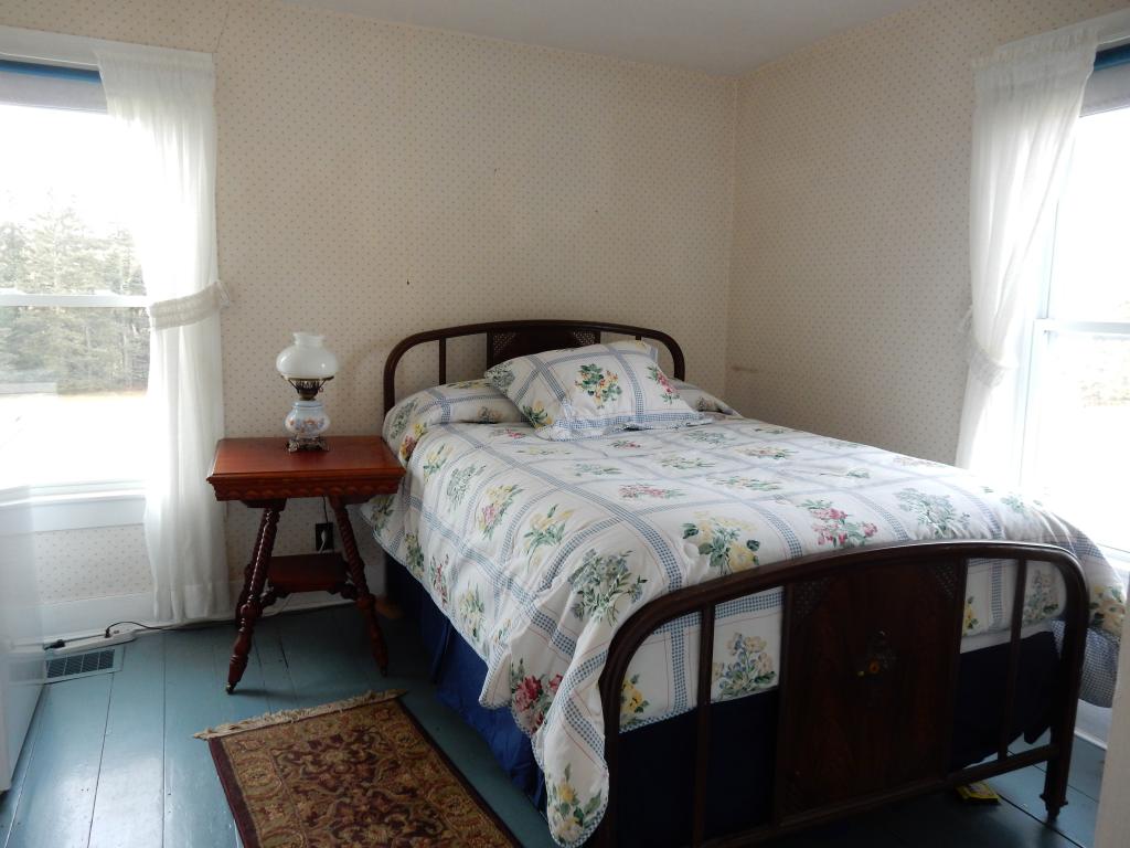 100 Dry Pond Road Glover, VT 05839 - Photo 11 of 28
