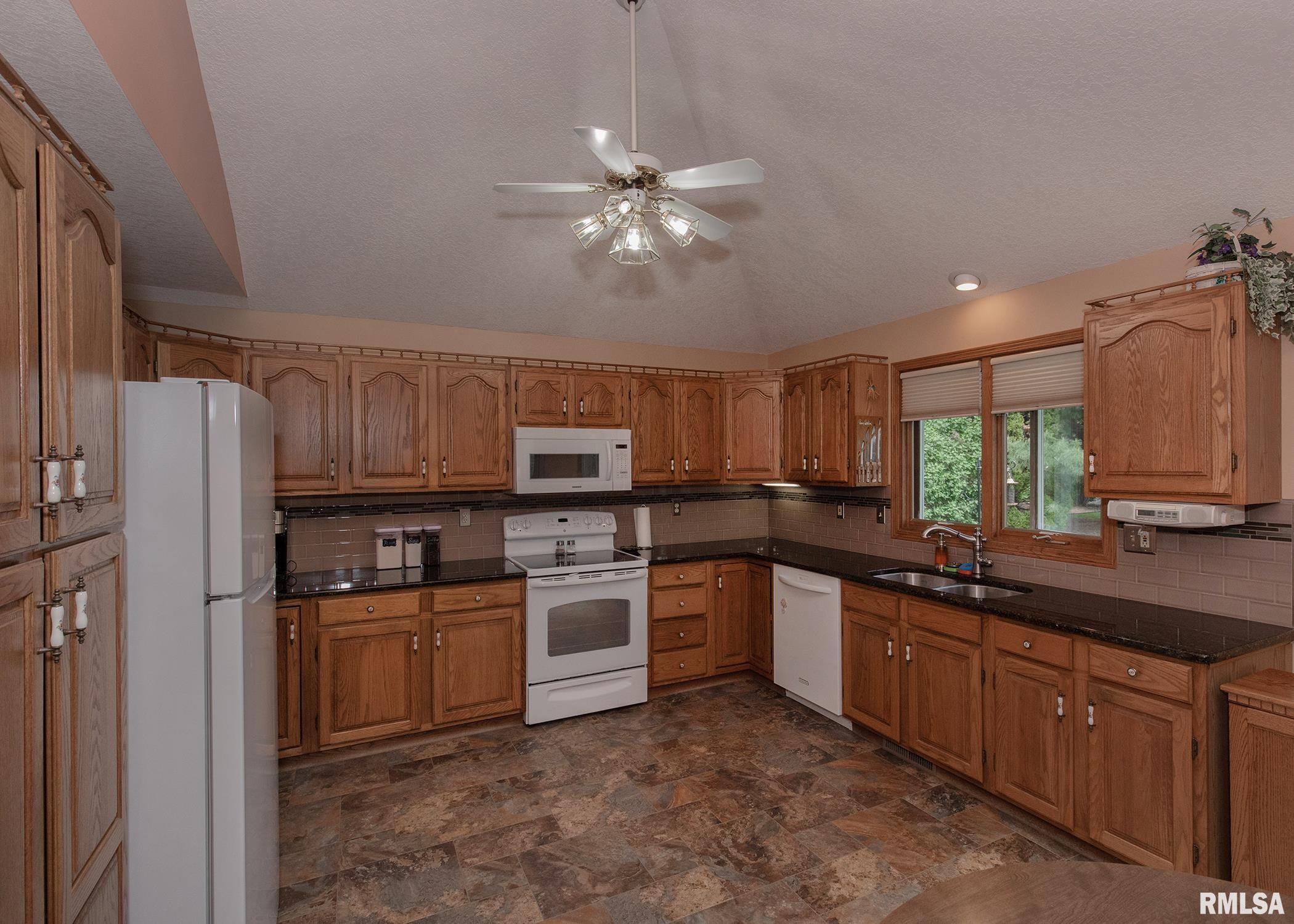 66 White Pine Road Geneseo, IL 61254 - Photo 10 of 38 Gallery Image 10