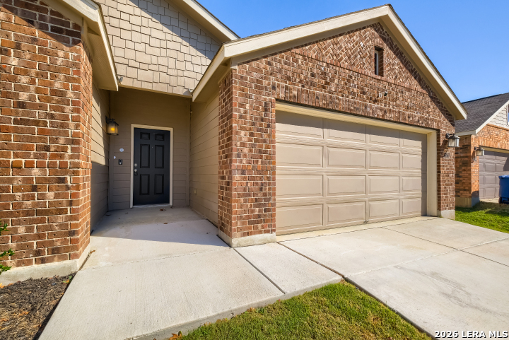 10583 Penelope Way Converse, TX 78109 - Photo 3 of 27