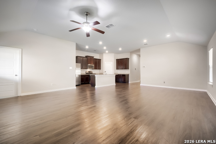 10583 Penelope Way Converse, TX 78109 - Photo 8 of 27