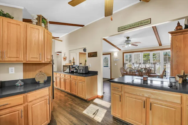 a view of bathroom with washer and dryer