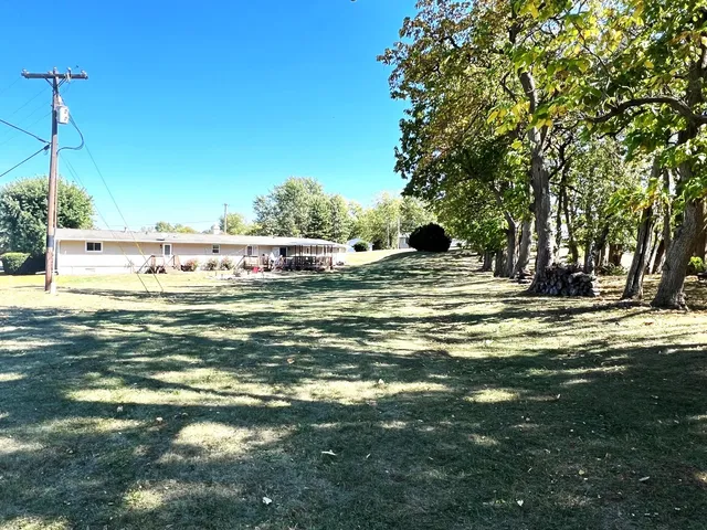 $269,500 | 143 Choctaw Trail, Loda, IL 60948