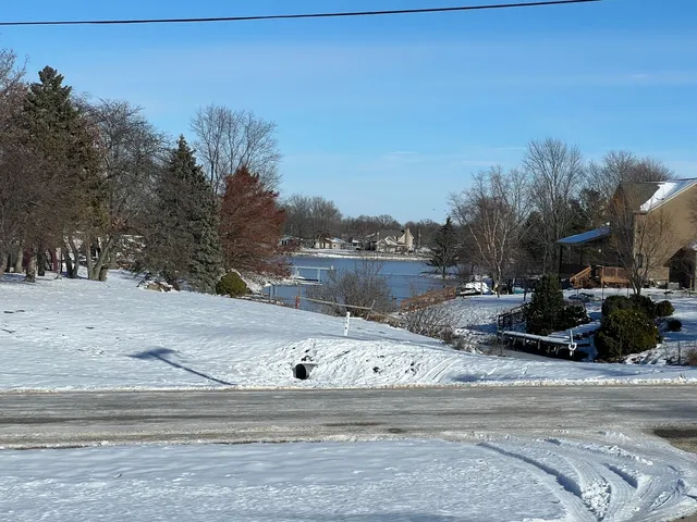 a view of the terrace of a house