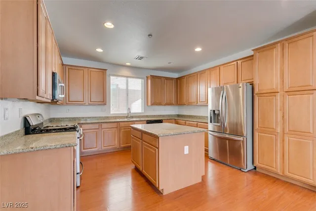 $648,000 | 3148 Baranek Avenue, Henderson, NV 89044