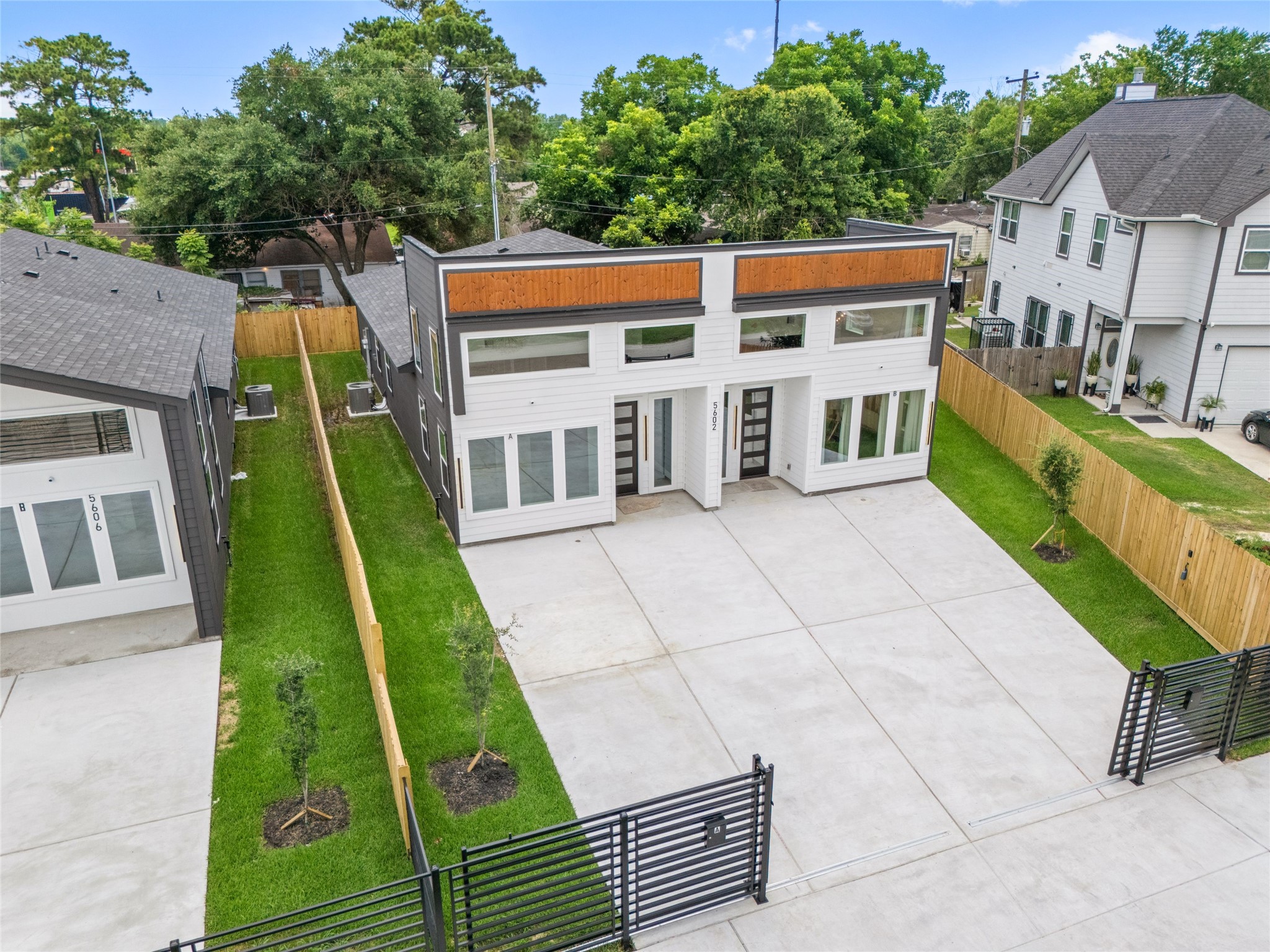 5602 Pershing Street Houston, TX 77033 - Photo 23 of 25