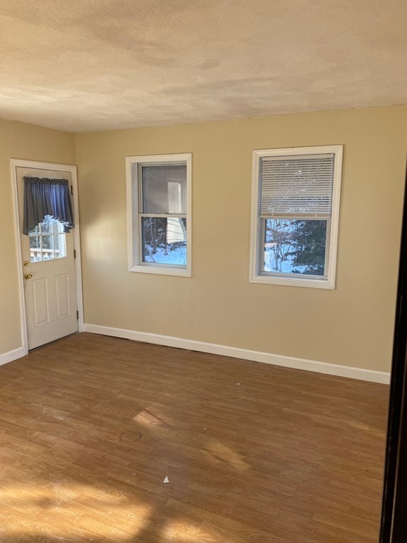 24 Juniper Drive Saugus, MA 01906 - Photo 6 of 13