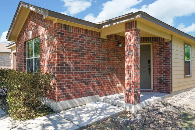 $1,675 | 631 Sanderling, San Antonio, TX 78245