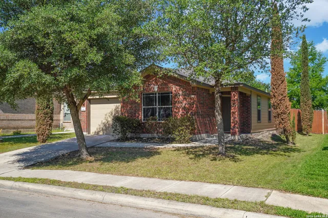 $1,675 | 631 Sanderling, San Antonio, TX 78245