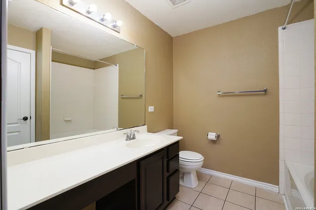 $1,675 | 631 Sanderling, San Antonio, TX 78245