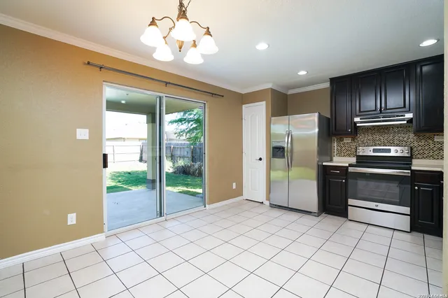 $1,675 | 631 Sanderling, San Antonio, TX 78245