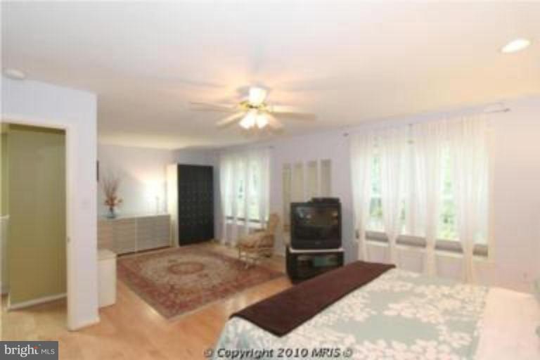 1500 Laurel Hill Road Vienna, VA 22182 - Photo 15 of 25 Bedroom #1