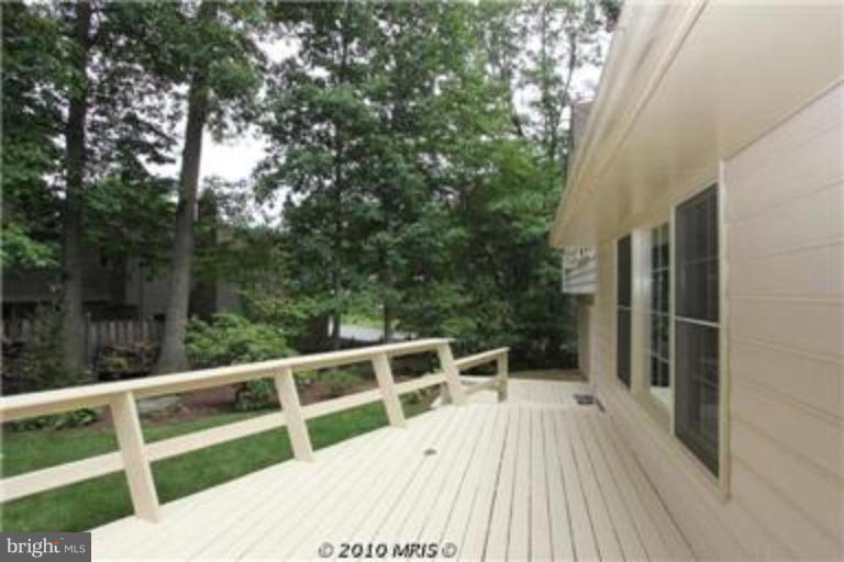 1500 Laurel Hill Road Vienna, VA 22182 - Photo 19 of 25 Deck