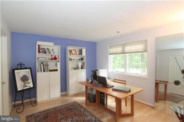 1500 Laurel Hill Road Vienna, VA 22182 - Photo 21 of 25 Bedroom #4