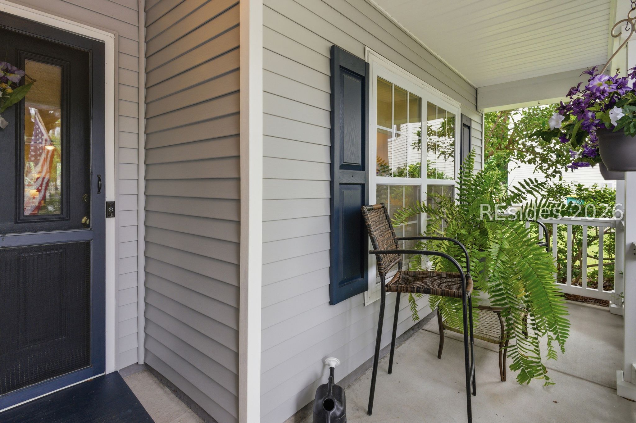 6 Hemlock Court Bluffton, SC 29910 - Photo 5 of 45 Covered front porch.