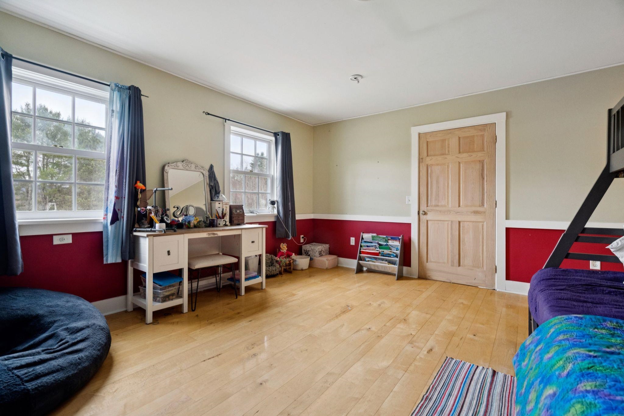 11 Turnpike Road Grafton, NH 03240 - Photo 18 of 40