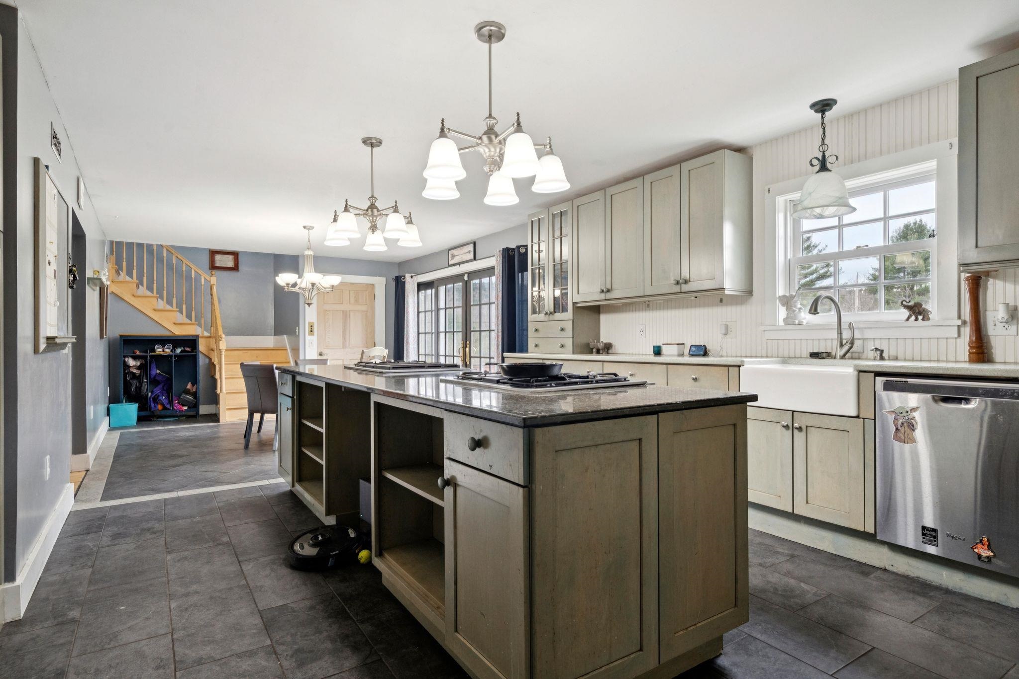 11 Turnpike Road Grafton, NH 03240 - Photo 7 of 40